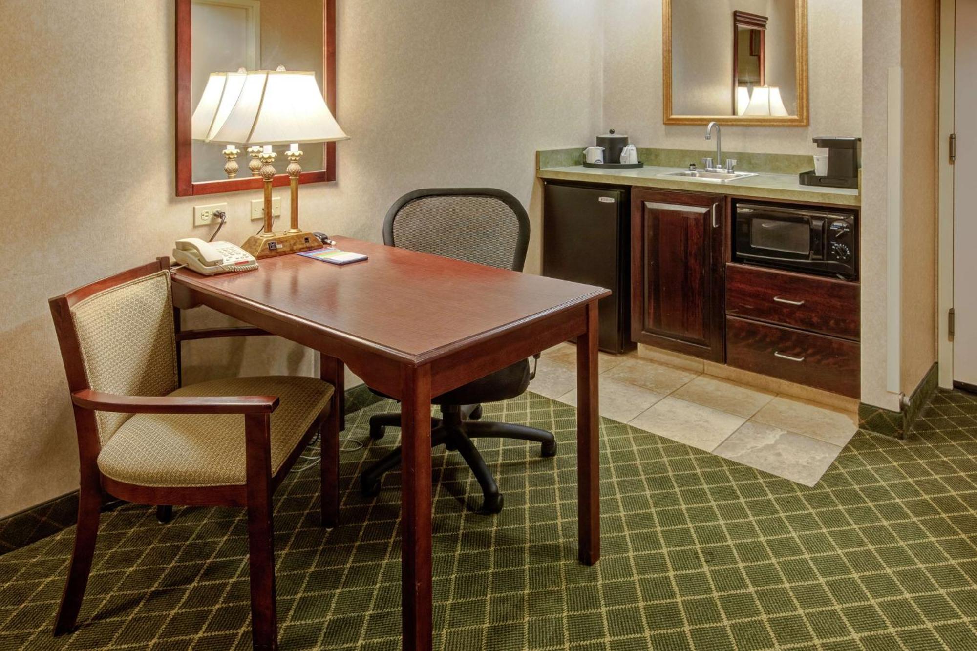 Hampton Inn Cambridge Exterior photo